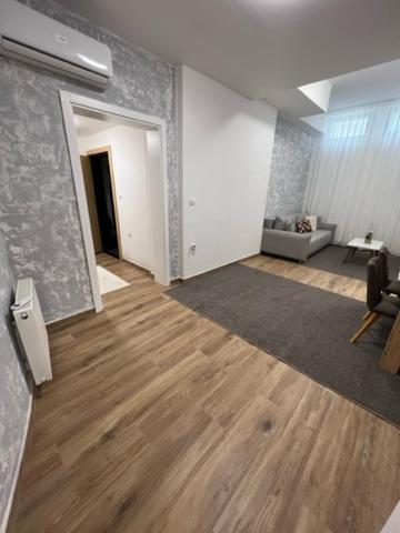 Centar Ns 5 Apartment Novi Sad Exterior photo